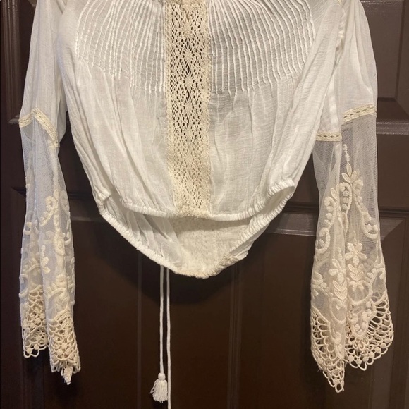 Spell Peasant Girl Crop top - Picture 3 of 11